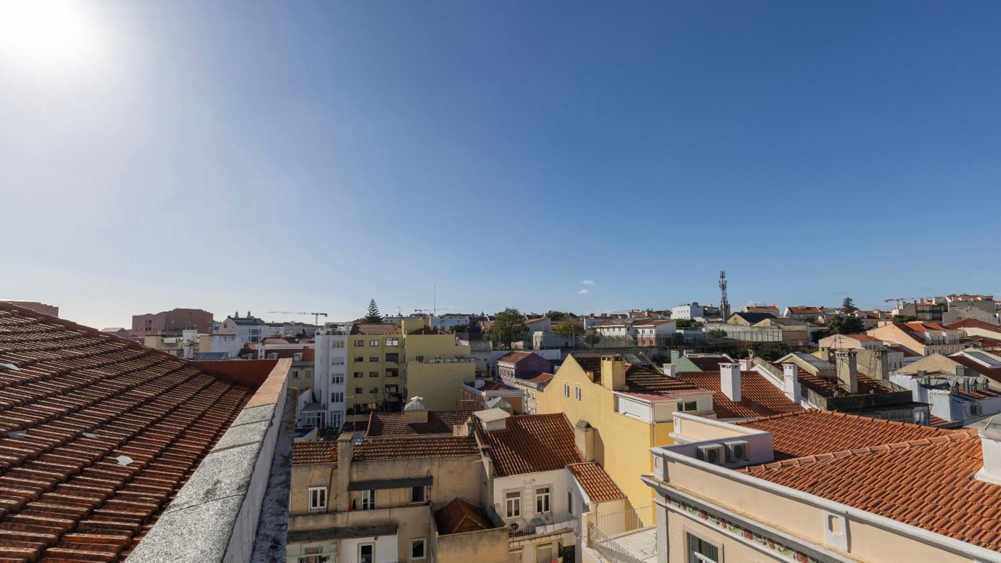 Classic Topfloor Apartment By Lovelystay Lisbona Esterno foto