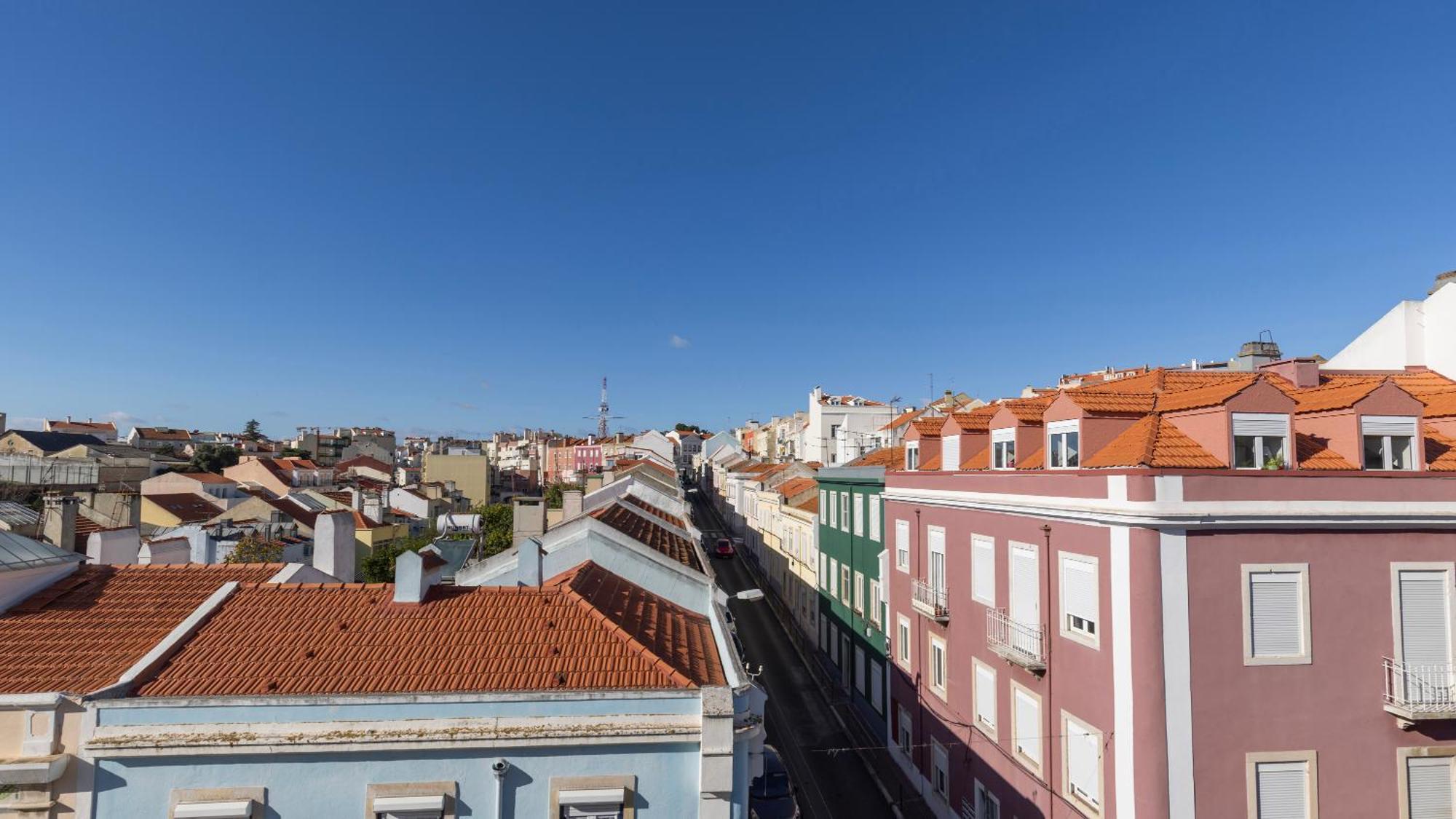 Classic Topfloor Apartment By Lovelystay Lisbona Esterno foto