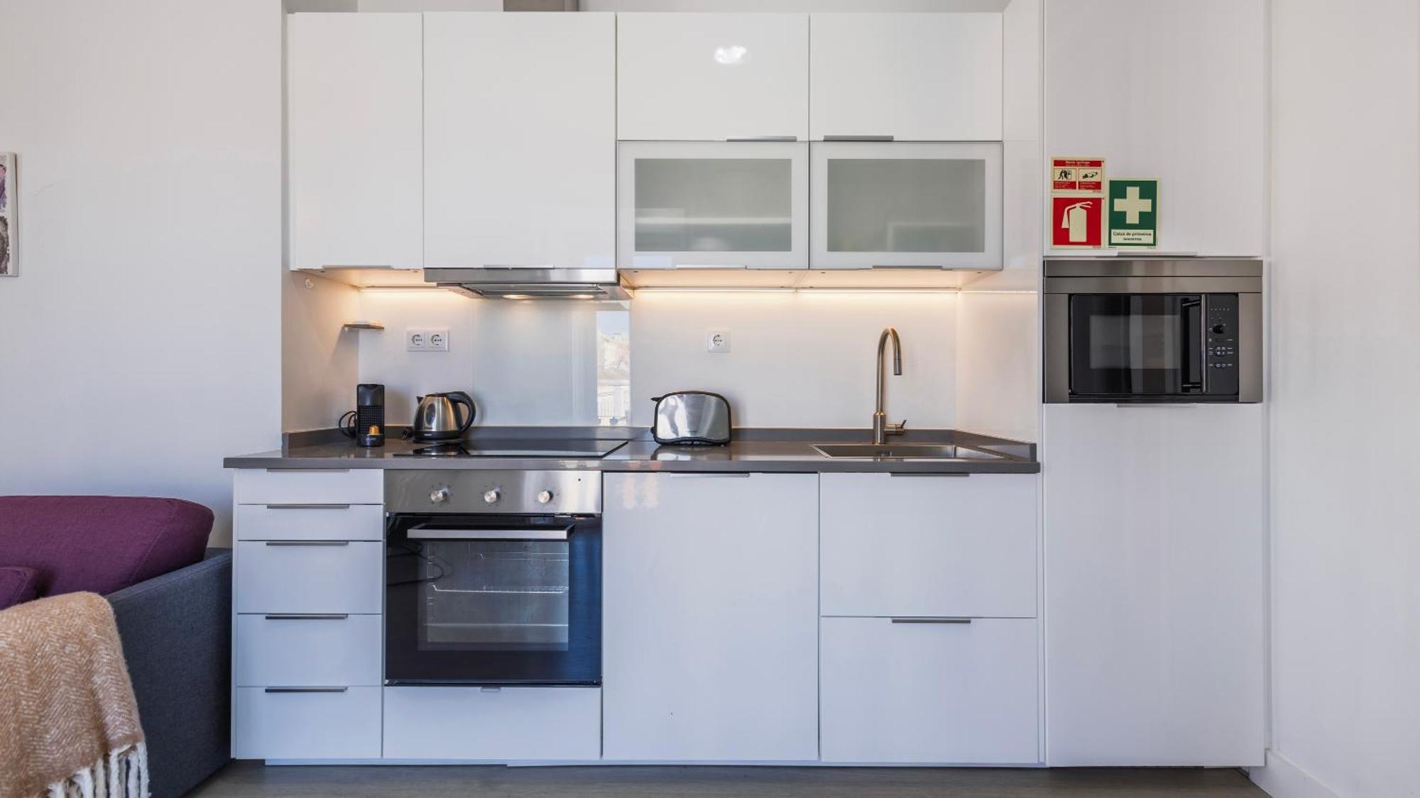 Classic Topfloor Apartment By Lovelystay Lisbona Esterno foto